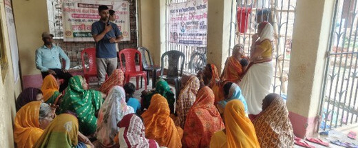 सखी वार्ता के माध्यम से महिलाओं को किया जागरूक, बाल विवाह रोकने का दिलाया संकल्प